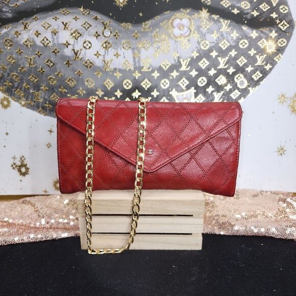 Authentic Chanel Lambskin Diamond Stitched Envelope Matlesse Wallet Red - Picture 4 of 16